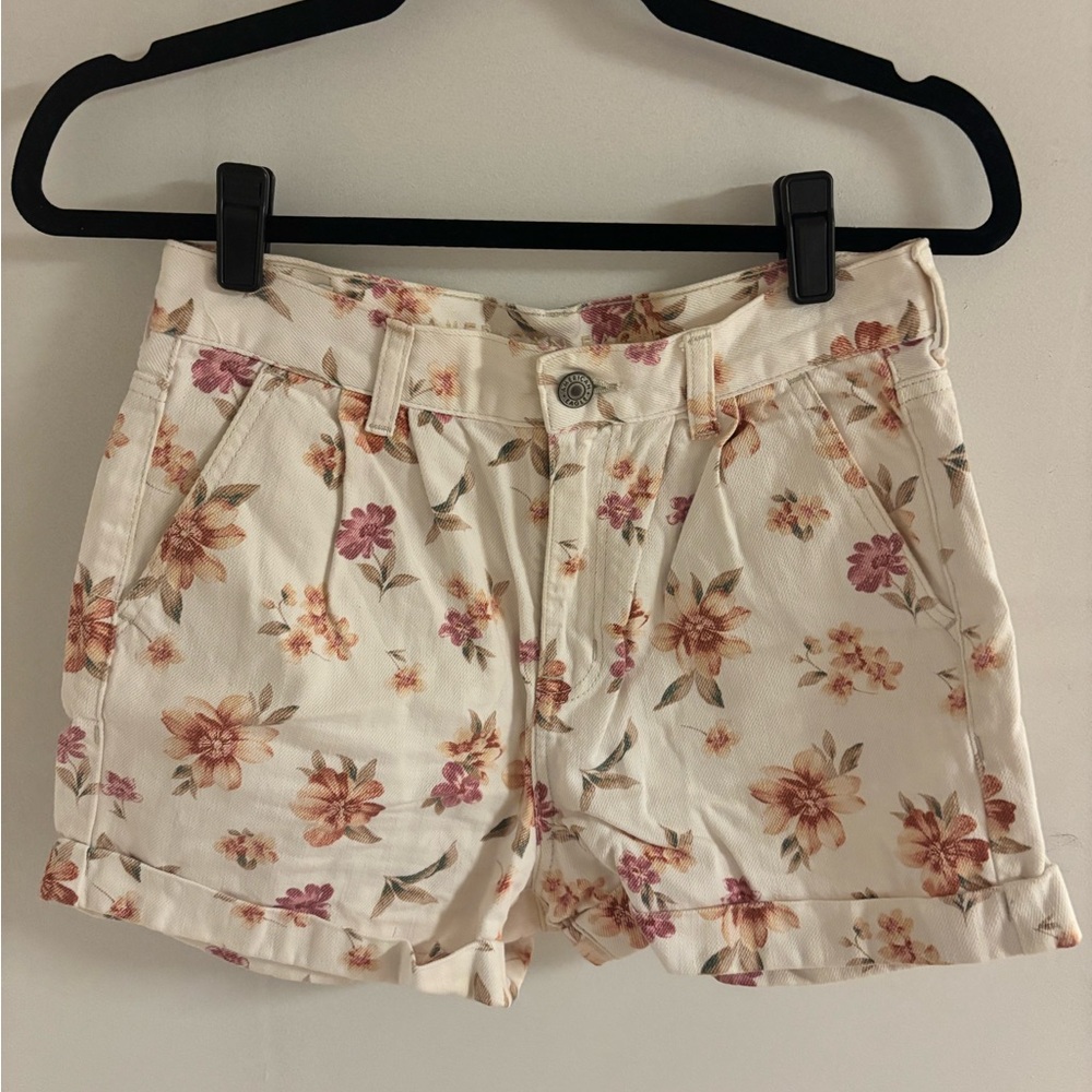 American Eagle Outfitters Floral High Waist Mom Shorts - Cream and Pink